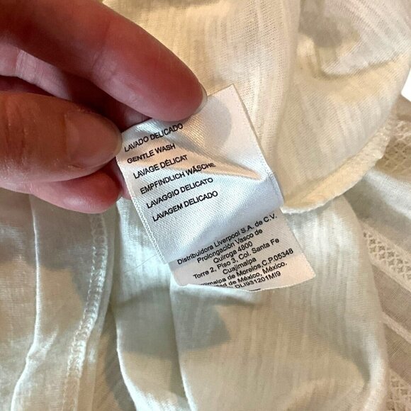 NWT Cold & Indi Camiseta White Top V Neck Size S Embroided Peasant - Picture 10 of 10